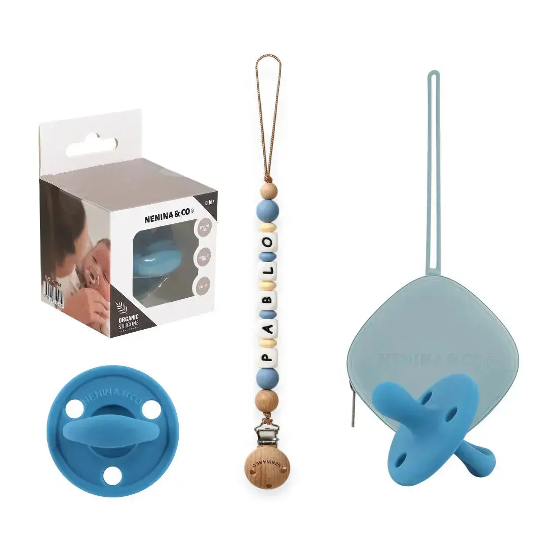 Kit Chupete Clásico Dusty Blue de Silicona + Chupetero con Nombre y Guardachupetes | Nenina & Co. 